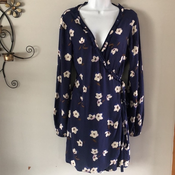 Billabong Blue Floral Long Sleeve Lightweight Size M Cotton Wrap Mini Dress Fall - Picture 2 of 15